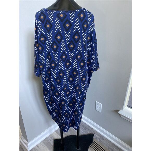 LuLaRoe Irma SMALL 95% Polyester 5% Spandex Navy, - Picture 6 of 6